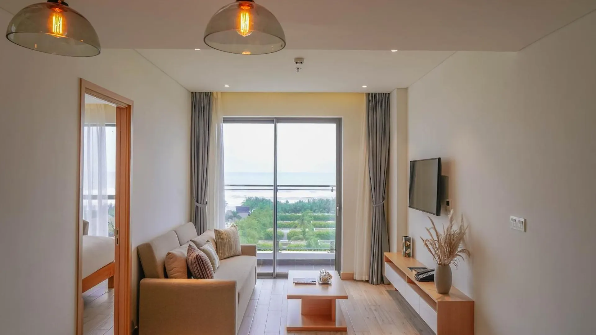 ***** Resort Naman Retreat Hotel Da Nang Vietnam