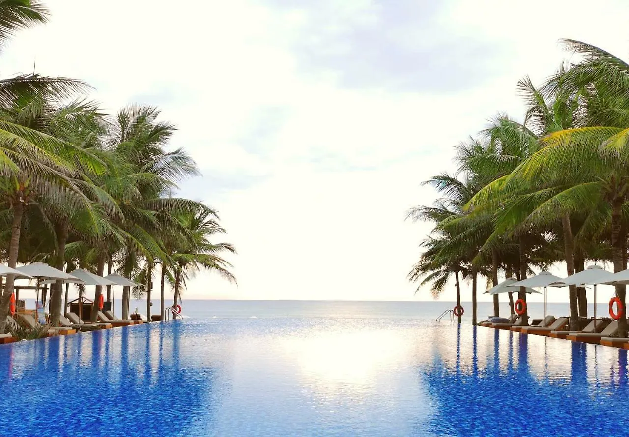 Naman Retreat Otel Da Nang Resort