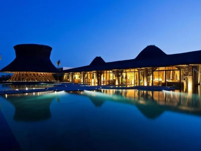 Naman Retreat Hotel Da Nang 5*,