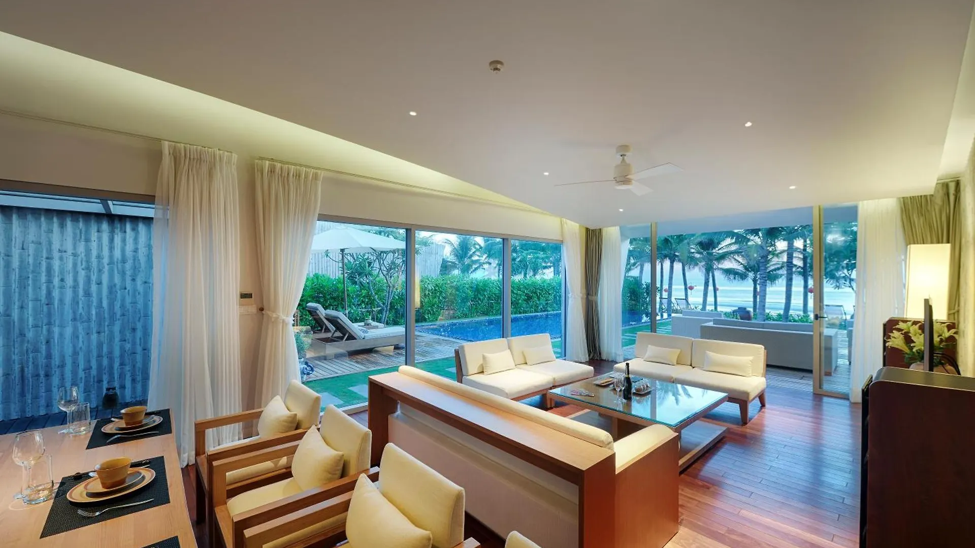 Naman Retreat Hotel Da Nang 5*,  Vietnam