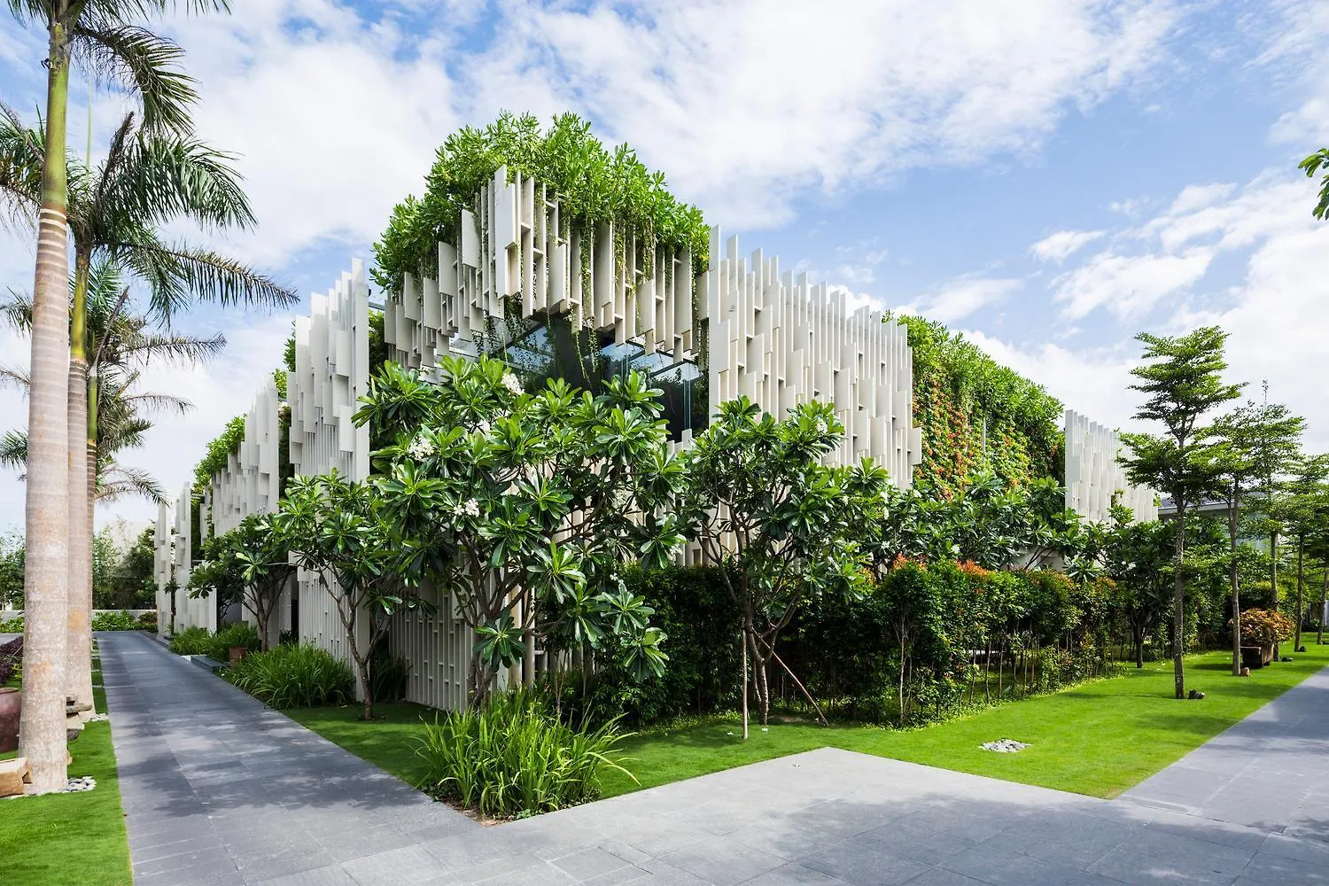 Naman Retreat Hotel Da Nang Resort