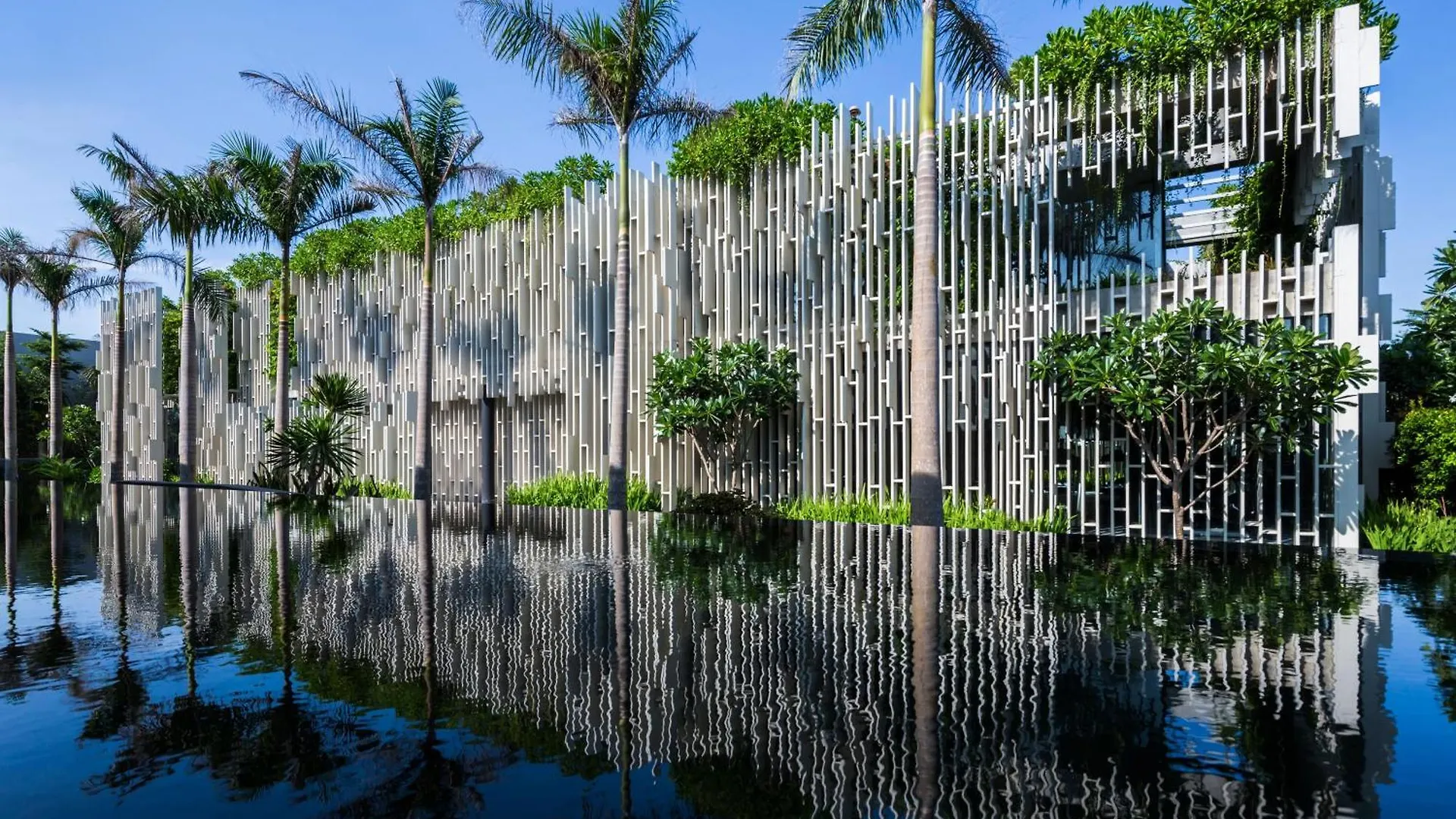 Naman Retreat Hotel Da Nang Resort