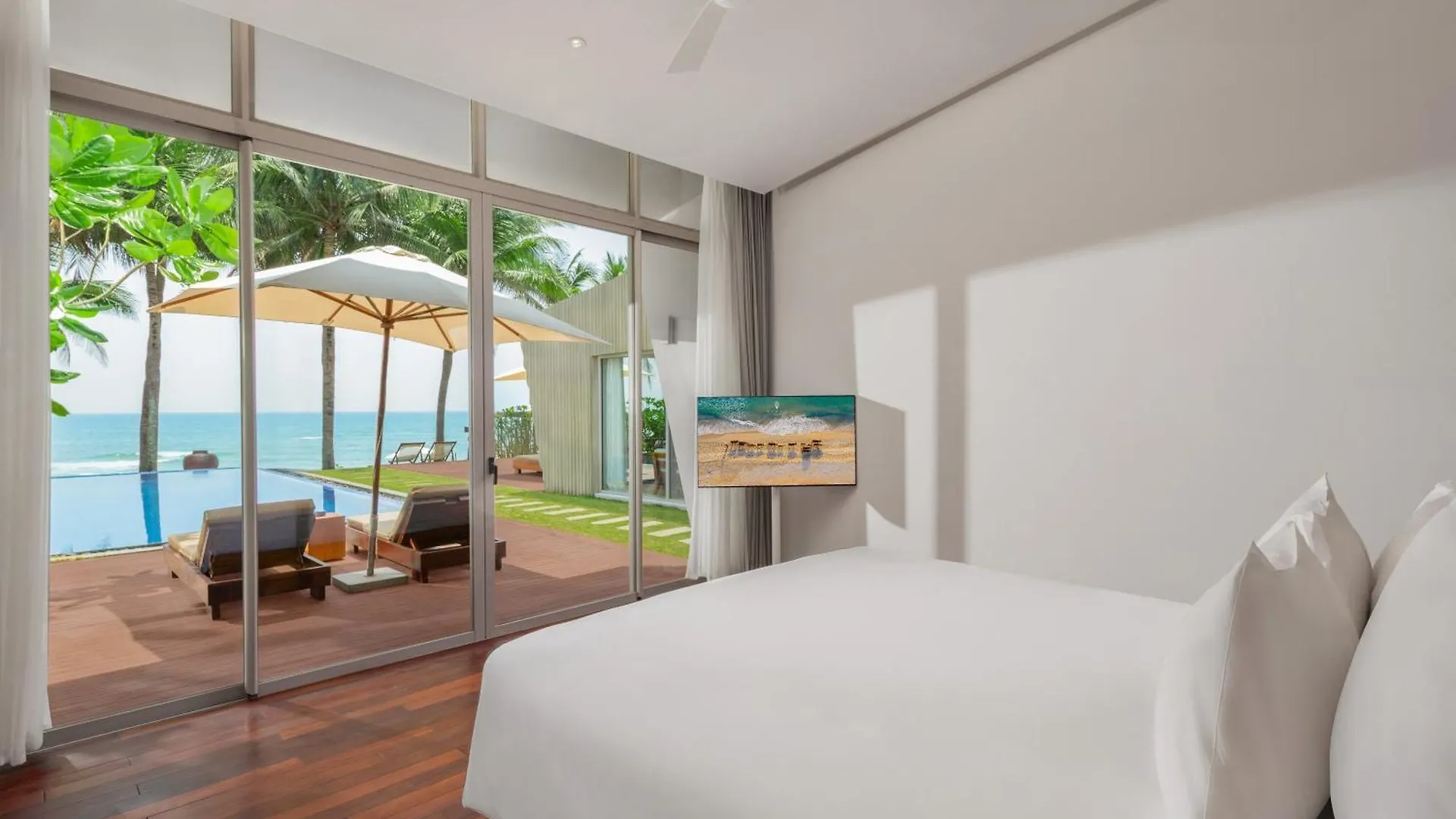 ***** Resort Naman Retreat Hotel Da Nang Vietnam